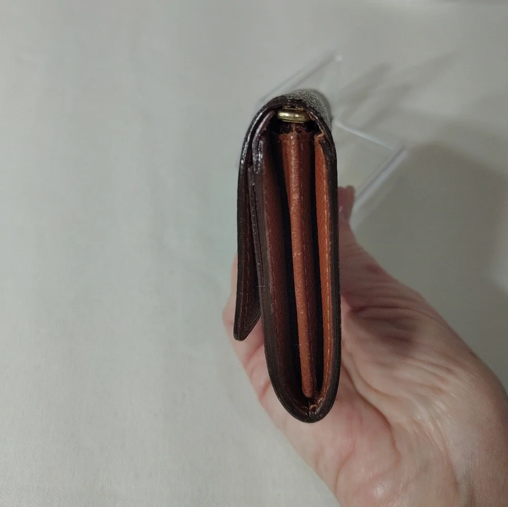 Louis Vuitton Compact Monogram Sarah Wallet - Picture 11 of 15